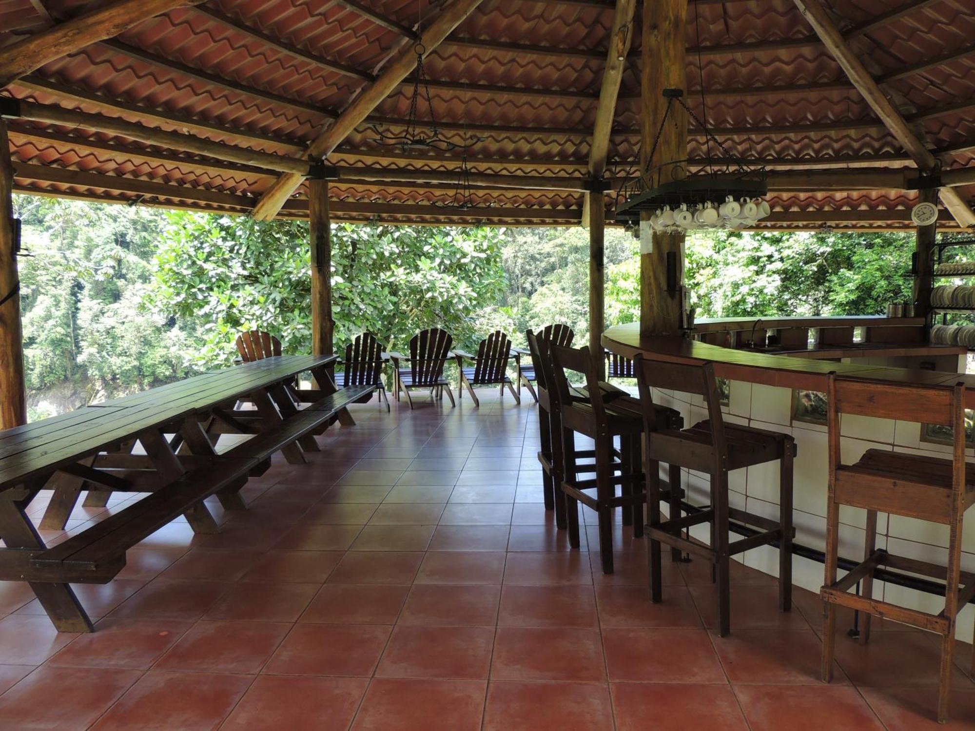 Pacuare River Lodge Bajo Tigre Buitenkant foto