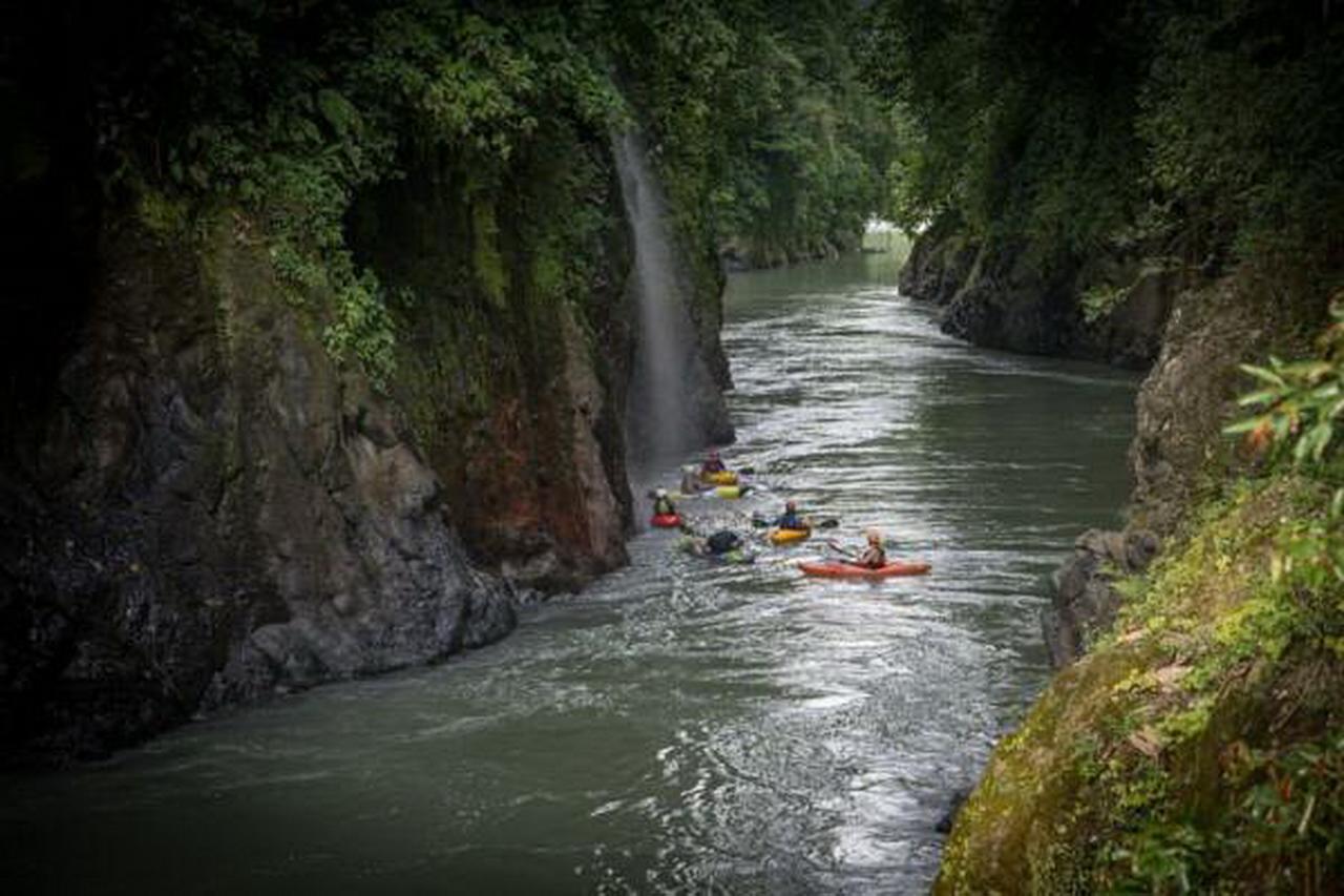 Pacuare River Lodge Bajo Tigre Buitenkant foto